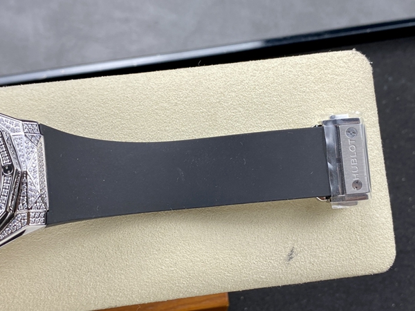 ウブロコピー時計角部分ディテール